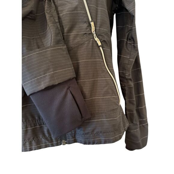 Athleta Windbreaker Black Run On Jacket Size XXS Striped Lightweight Zip Up Hood - Picture 3 of 9